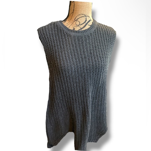 POL Slate Grey Open Knit Scoop Neck Sleeveless Hi-Lo  Sweater Size Large - Picture 3 of 14